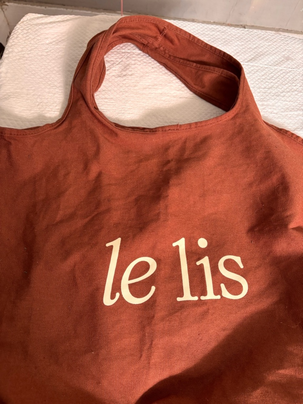 Le Lis Rust Canvas Shopper with Cream Logo. 204